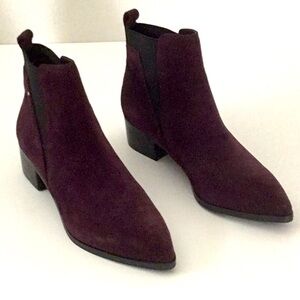 Marc Fisher Burgundy, Chelsea Suede Low Heel Ankle Dress Boots. Preppy, Western